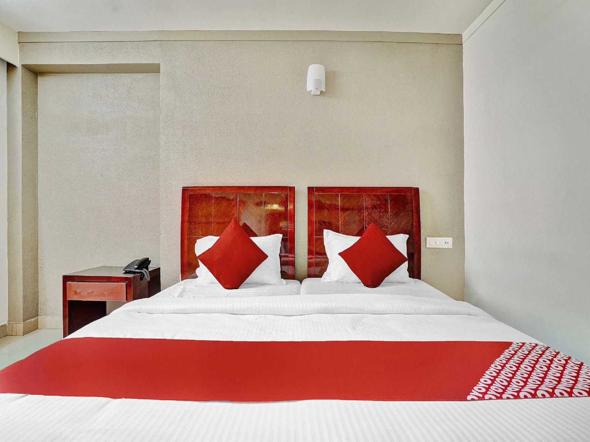 Hotel O Aec Residency Марарикулам Экстерьер фото