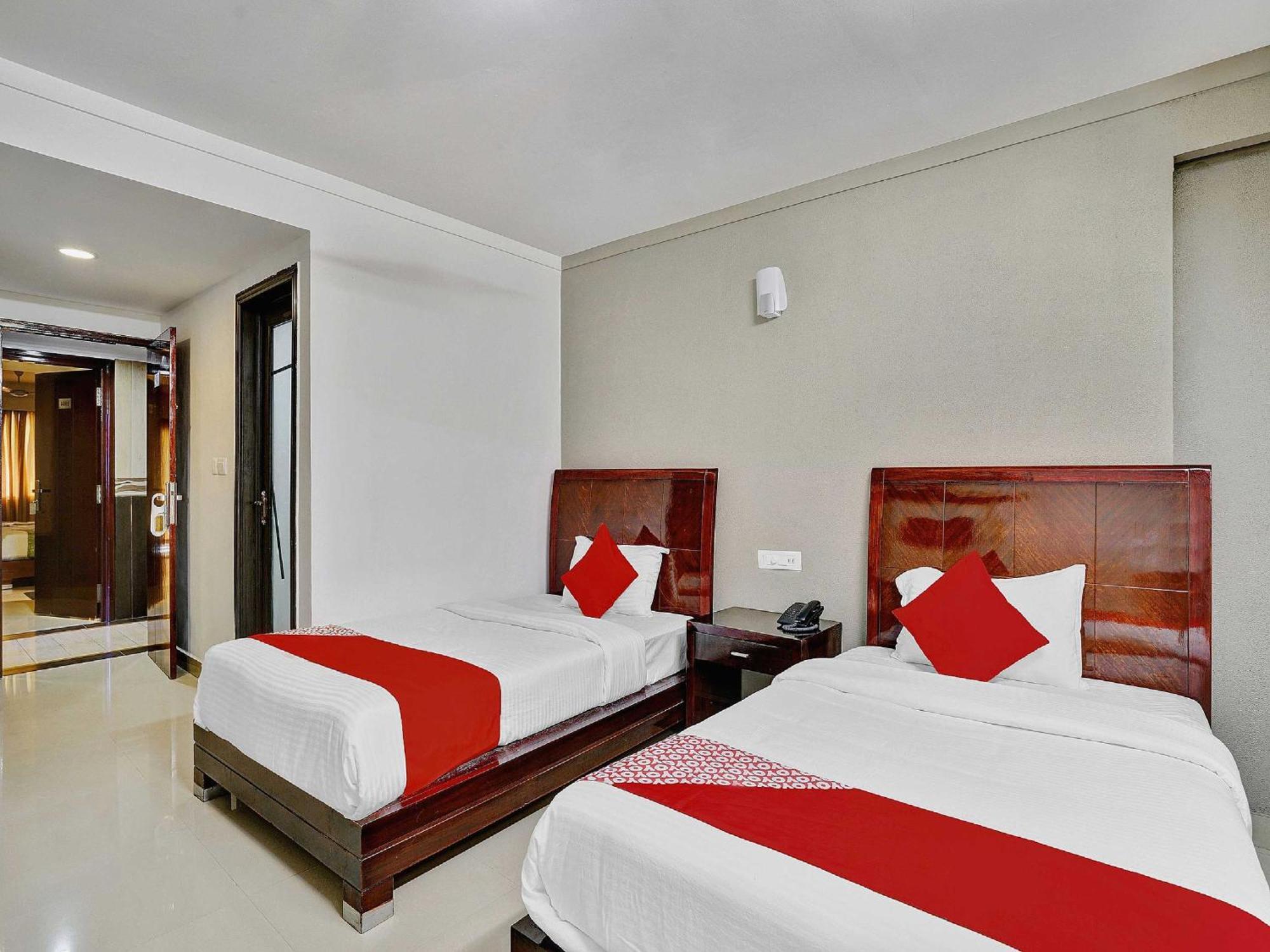 Hotel O Aec Residency Марарикулам Экстерьер фото