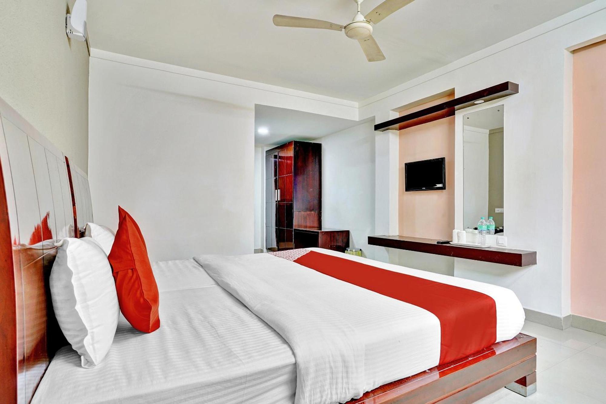 Hotel O Aec Residency Марарикулам Экстерьер фото