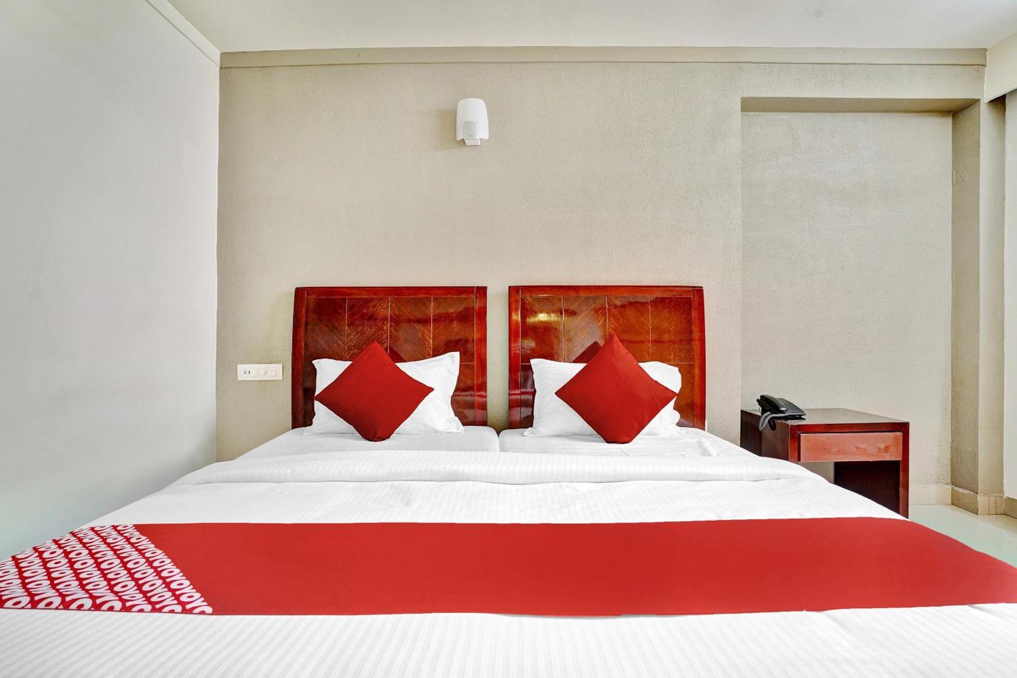 Hotel O Aec Residency Марарикулам Экстерьер фото