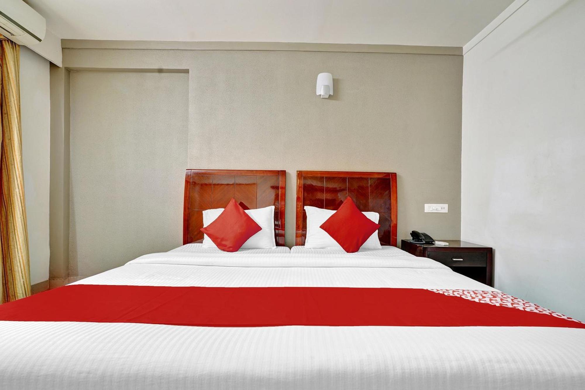 Hotel O Aec Residency Марарикулам Экстерьер фото