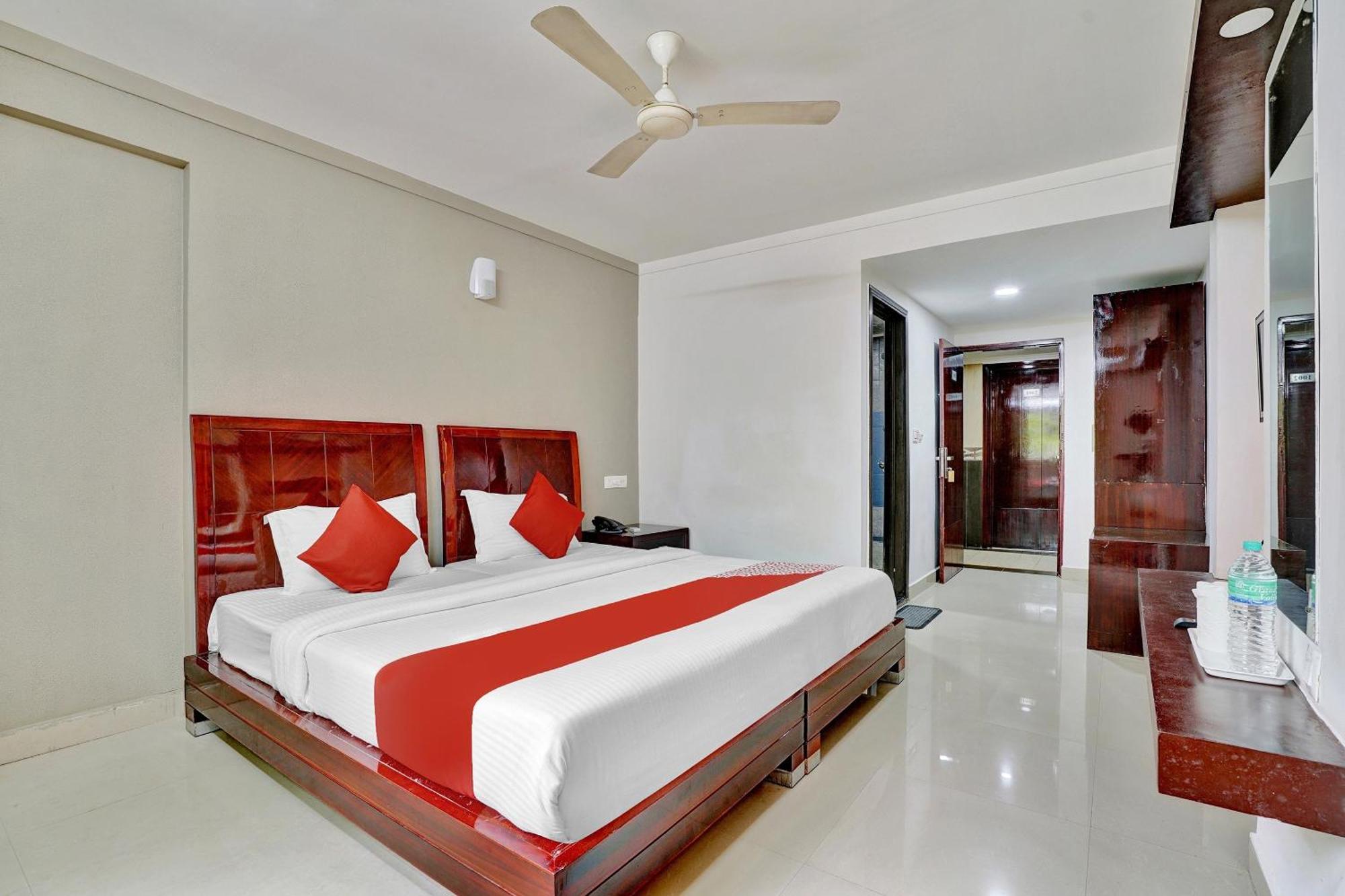 Hotel O Aec Residency Марарикулам Экстерьер фото